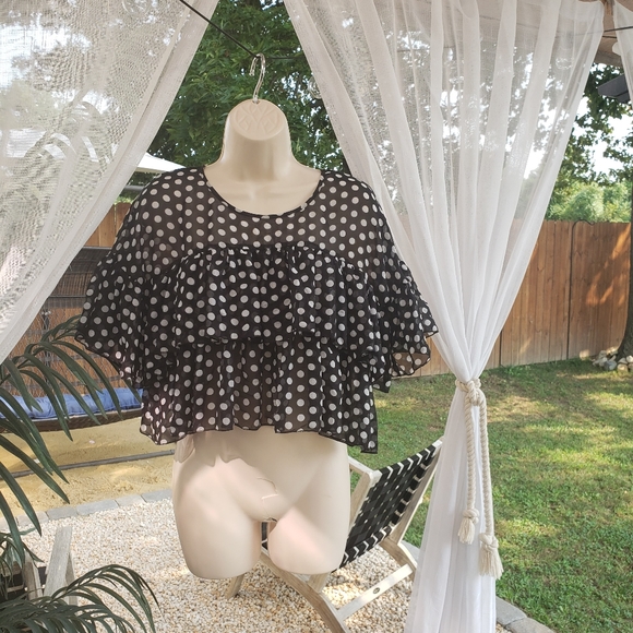 Ruffled crop top - Picture 3 of 6